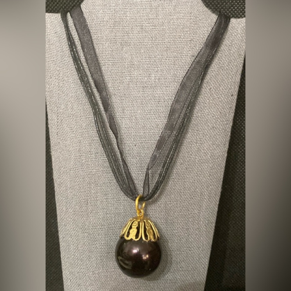 Vintage Deep purple acrylic large beaded pendant necklace